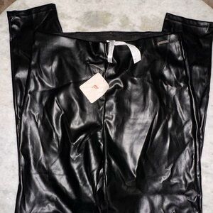 NWT Fabletics Vegan Leather Leggings - Size XL